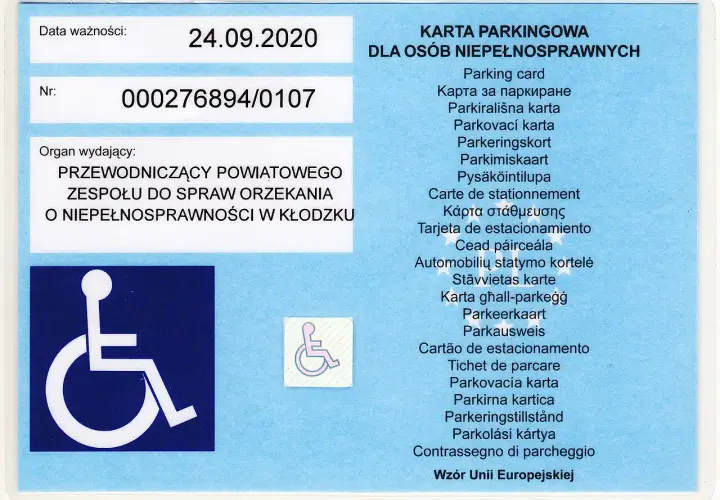 Karta parkingowa dla osób niepełnosprawnych, ważna do 24.09.2020. Czy karta parkingowa zwalnia z opłat za parking? To zależy od lokalnych przepisów.